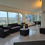 Villa Syracuse Blue Sea *
