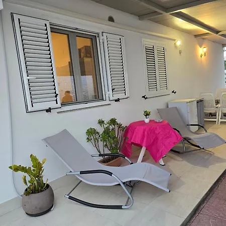 Syracuse Blue Sea Villa *